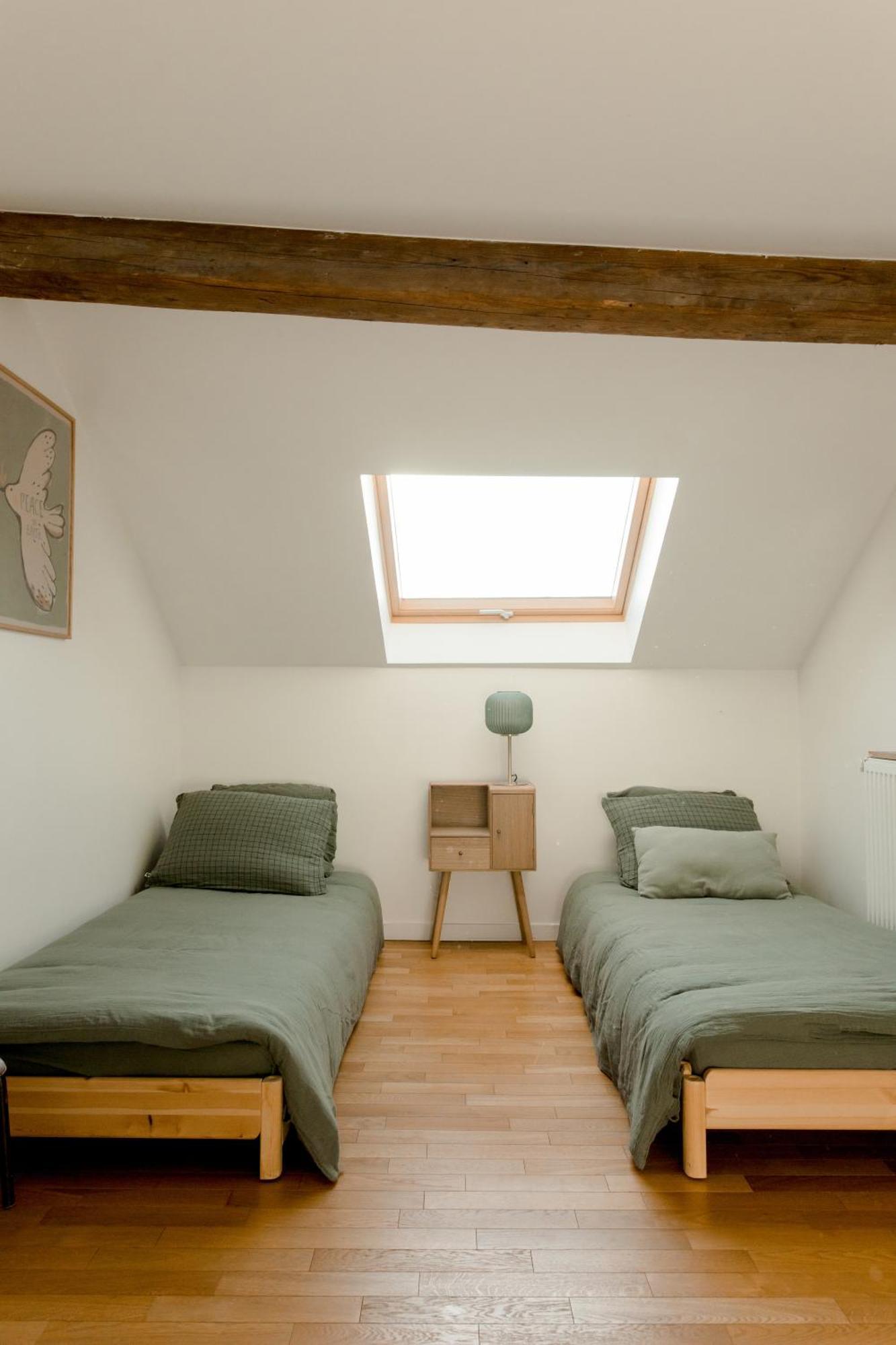 Logement Entier Ou A Partager Dans Maison Familiale A Rueil Malmaison, Proche De Paris La Defense Buitenkant foto